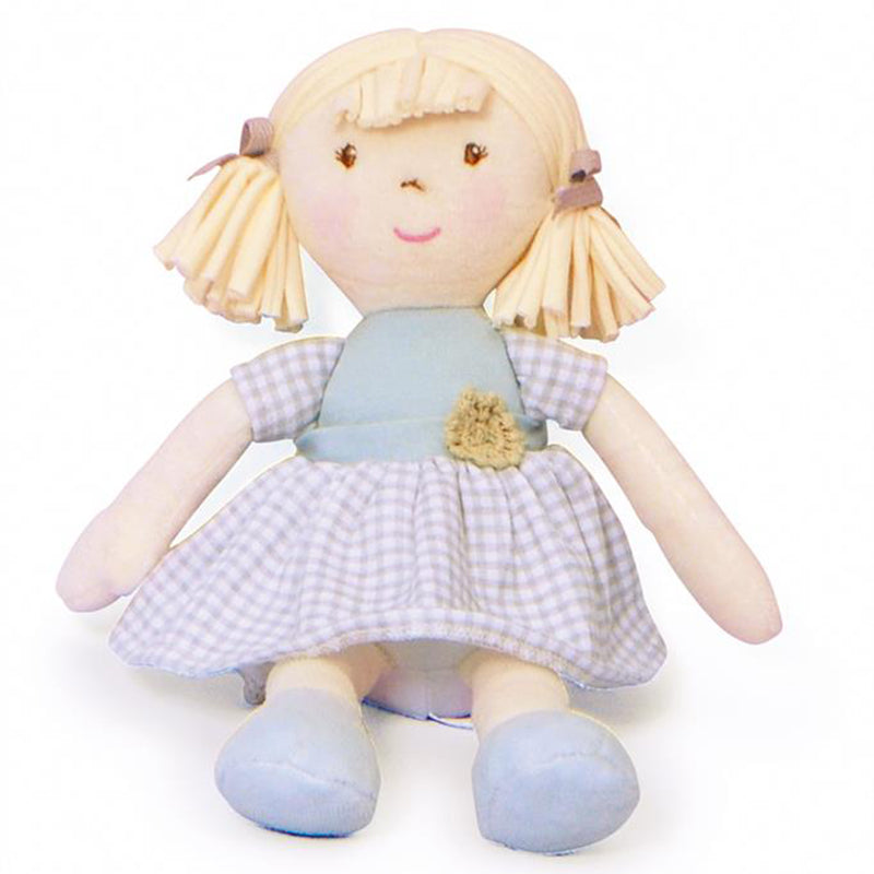 Petite poupée en coton Neva